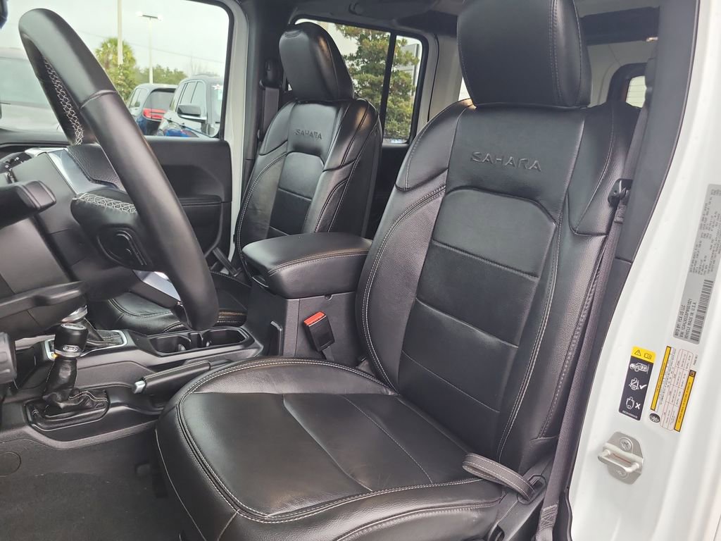 Certified 2023 Jeep Wrangler Sahara w/ Cold Weather Group image 16