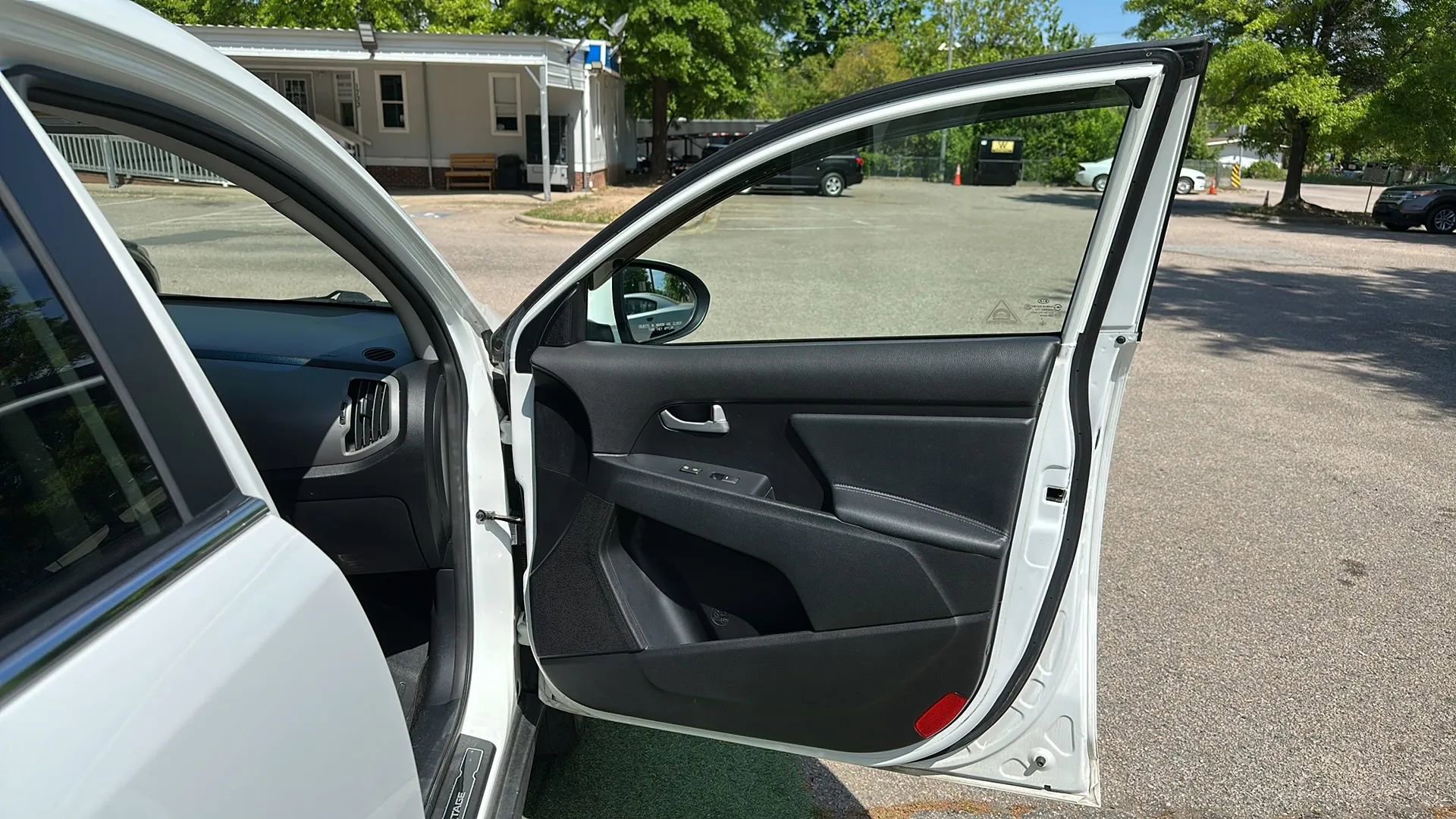 Used 2014 Kia Sportage SX w/ SX Premium Package FWD image 23