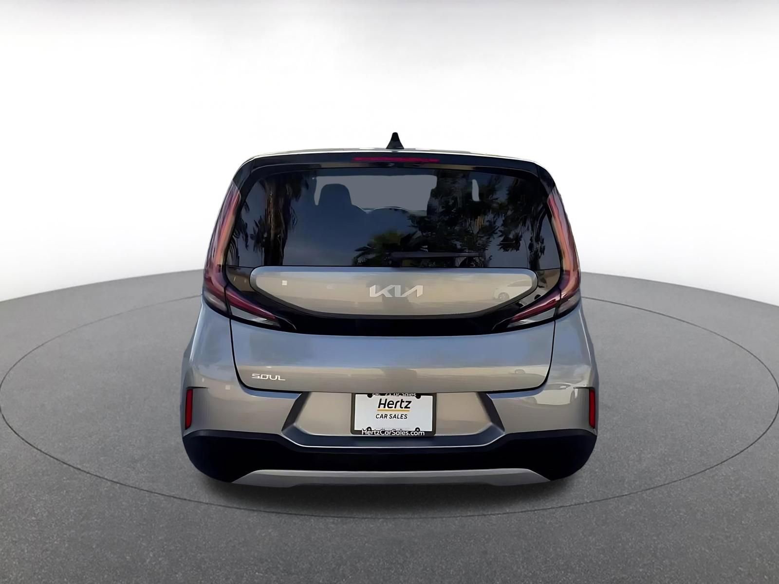 Used 2025 Kia Soul LX w/ LX Technology Package image 12