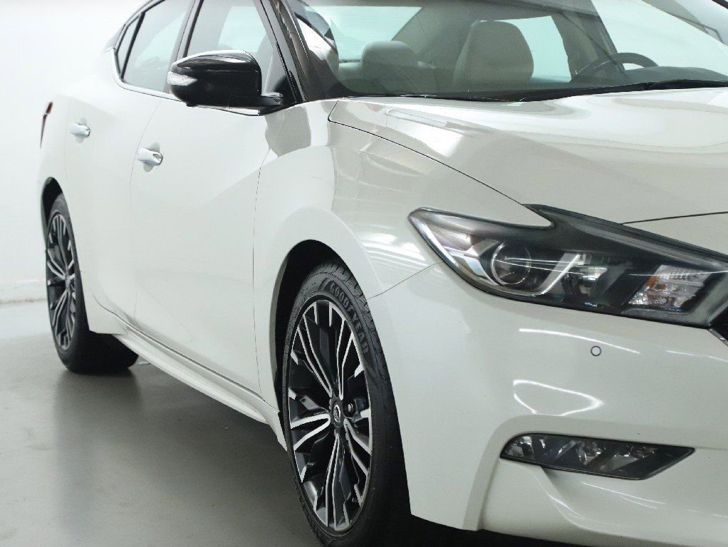 Used 2017 Nissan Maxima Platinum image 9