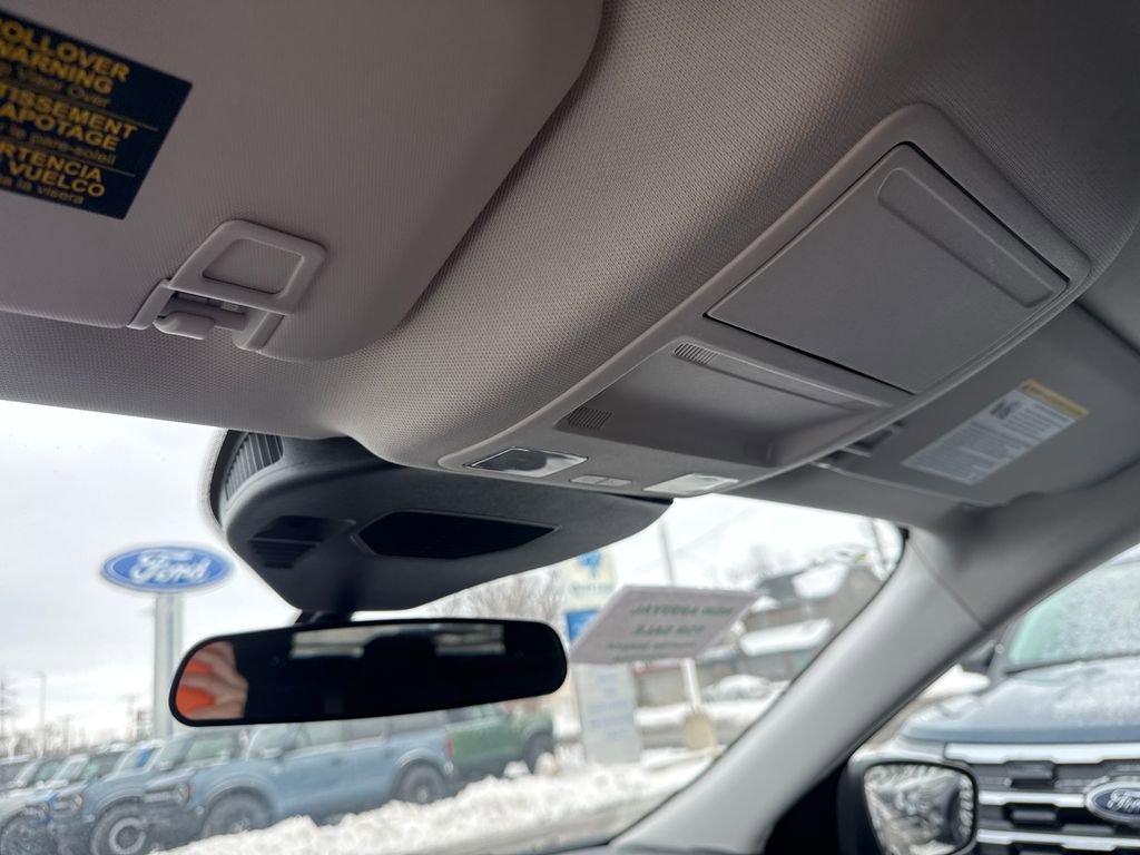 Used 2025 Ford Escape Active image 36