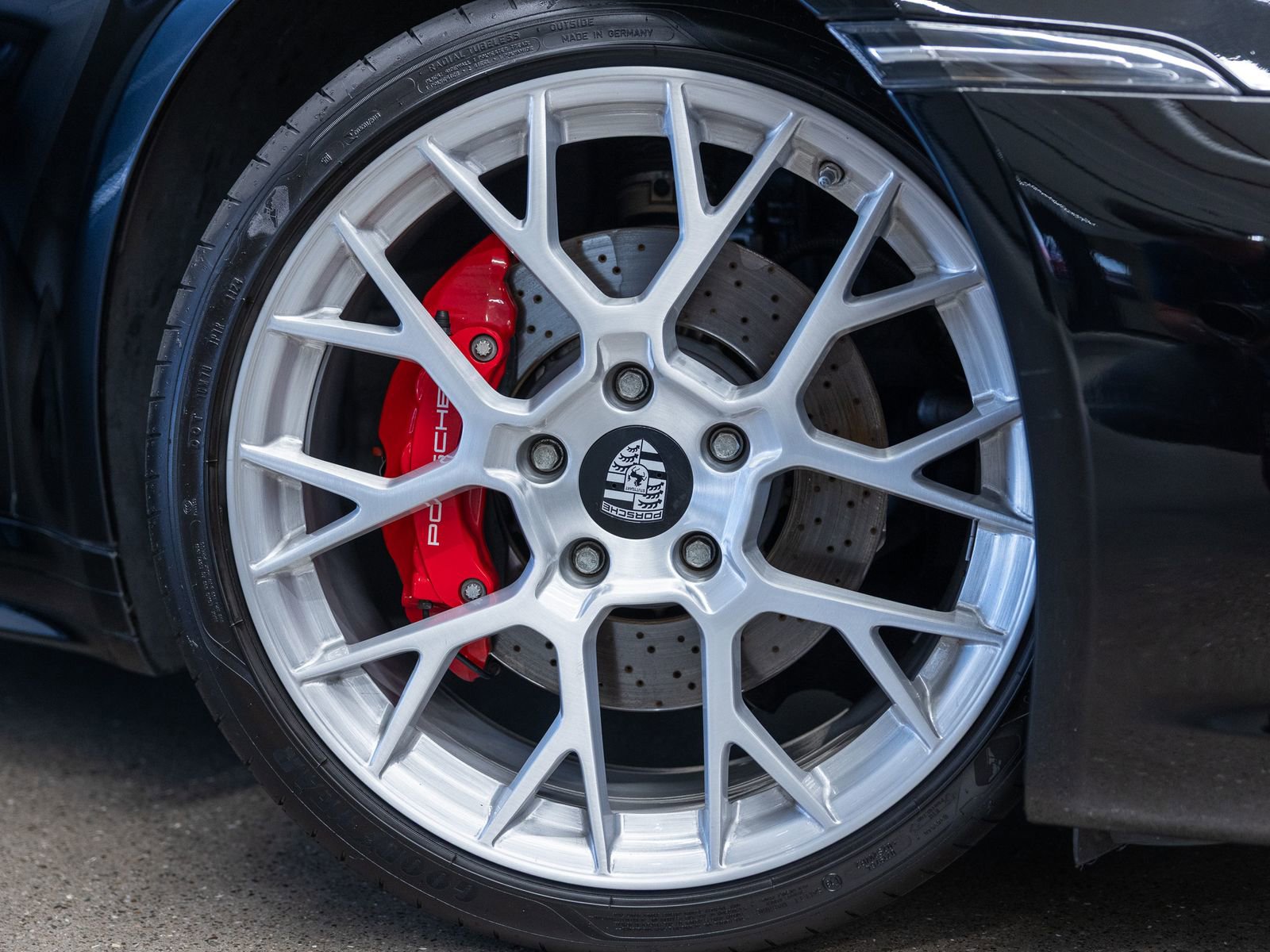 Certified 2020 Porsche 911 Carrera 4S AWD/4WD image 18