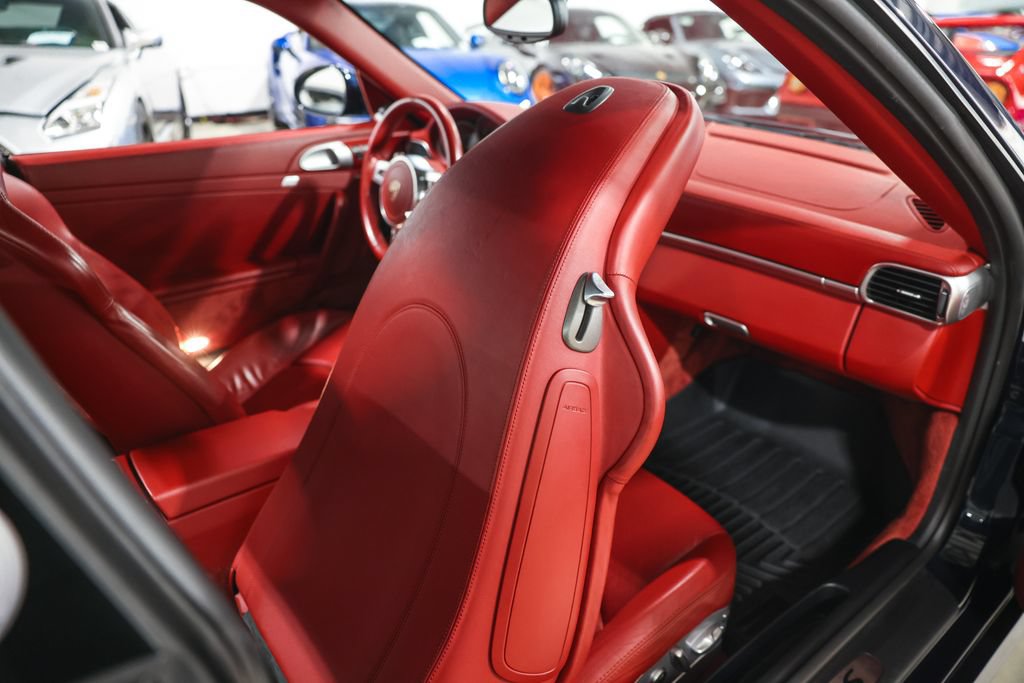Used 2011 Porsche 911 Turbo S AWD/4WD image 29