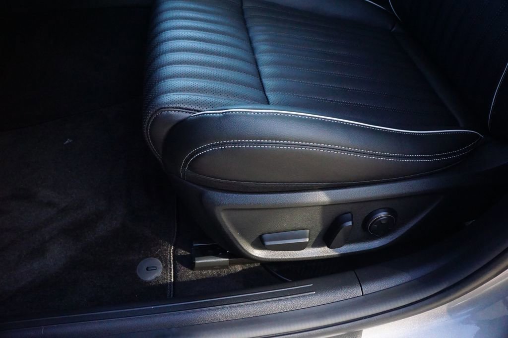 Certified 2026 Genesis G70 2.5T Prestige image 16