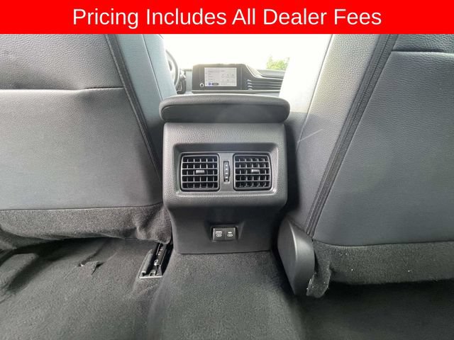 Used 2025 Toyota Camry SE FWD image 17