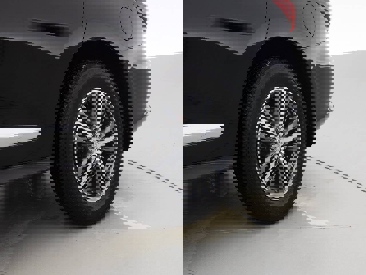 Used 2019 INFINITI QX60 Luxe w/ Essential Package image 20