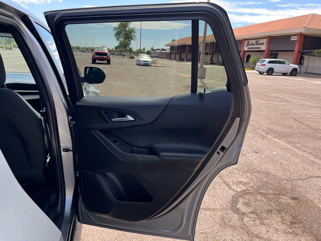 Used 2025 Chevrolet Equinox LT image 16