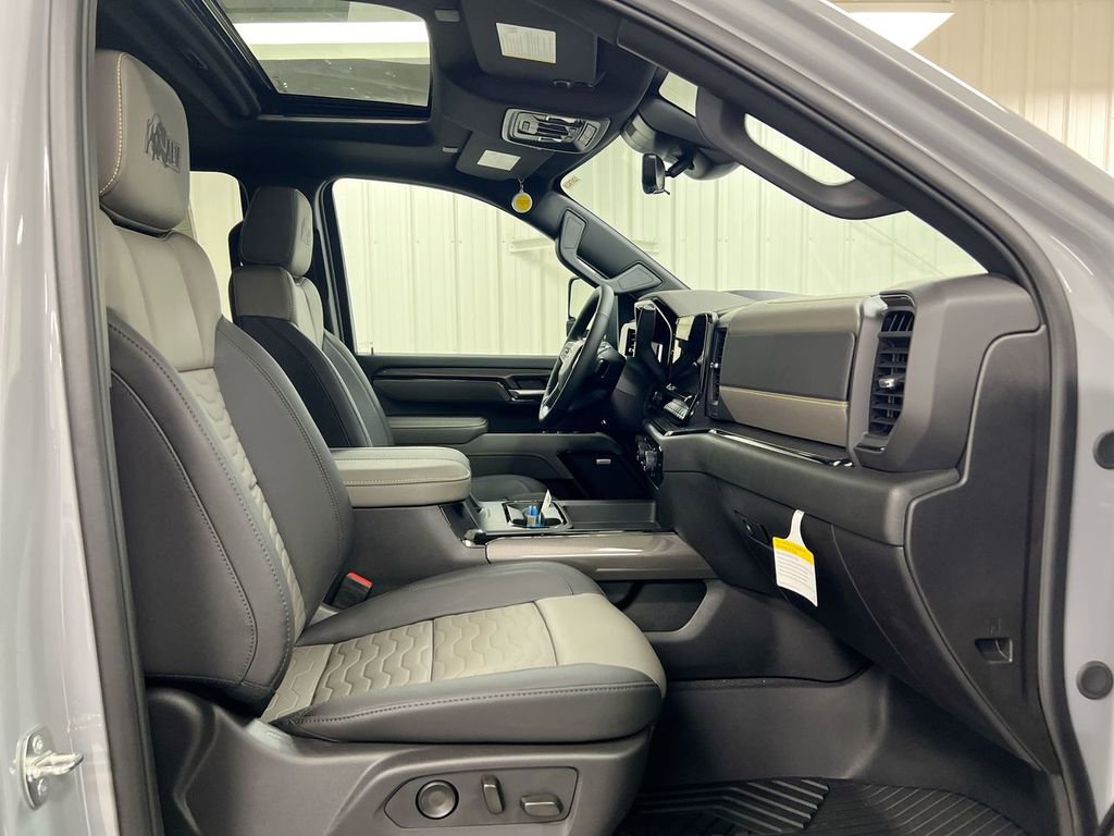 Used 2024 Chevrolet Silverado 2500 ZR2 w/ ZR2 Bison Edition image 23