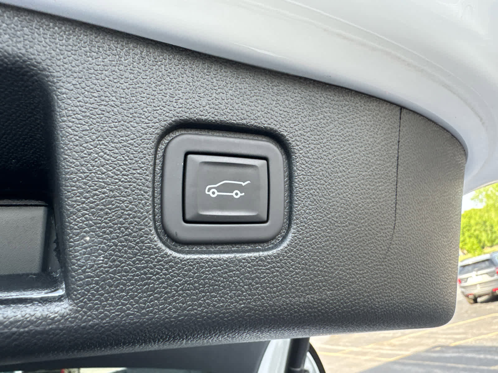 Used 2024 Chevrolet Blazer EV LT AWD/4WD image 16