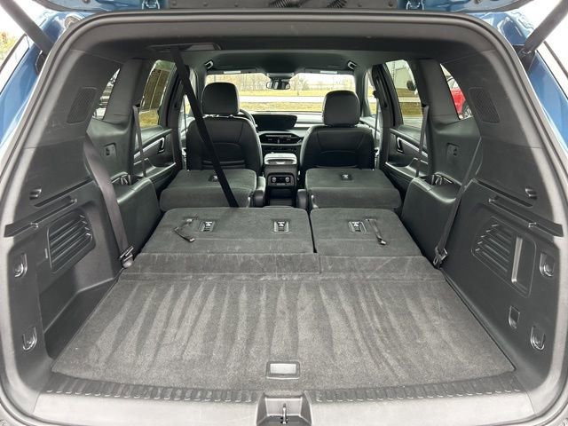 Used 2025 Buick Enclave Preferred image 11