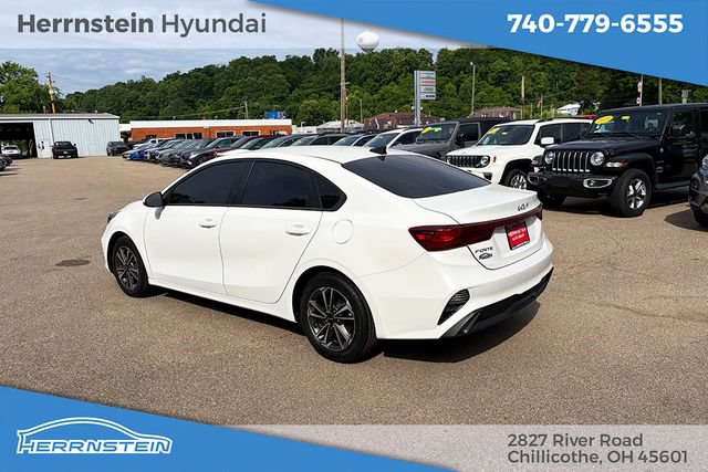 Used 2023 Kia Forte LXS FWD image 5