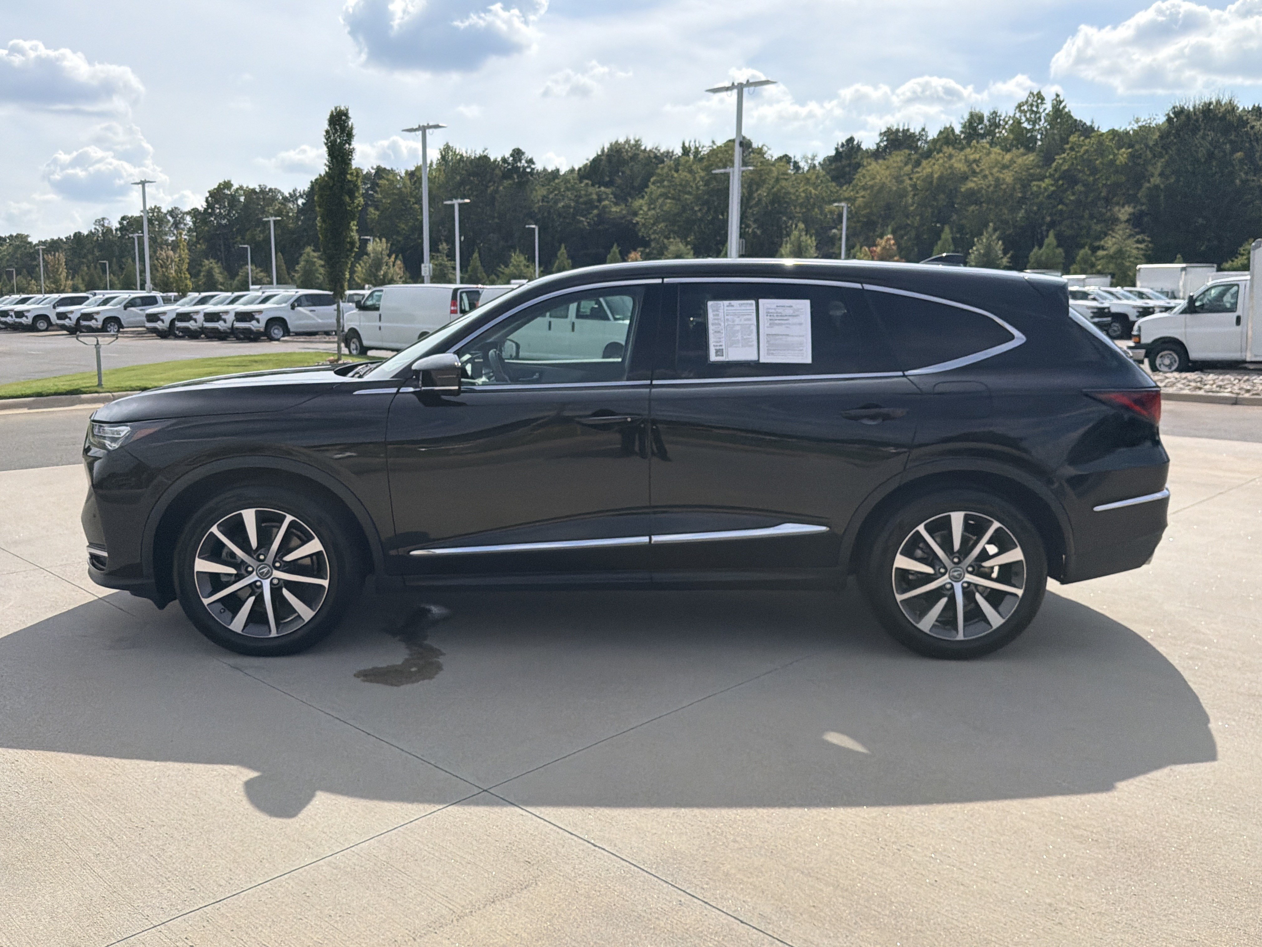 Certified 2025 Acura MDX w/ Technology Package FWD image 26