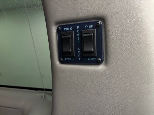 Used 2022 GMC Savana 2500 Mobility w/ Enhanced Convenience Package image 19