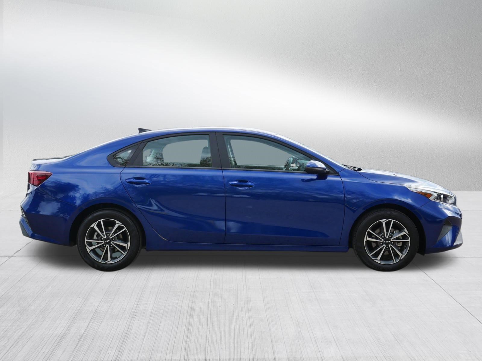 Certified 2023 Kia Forte LXS w/ LXS Technology Package FWD image 8