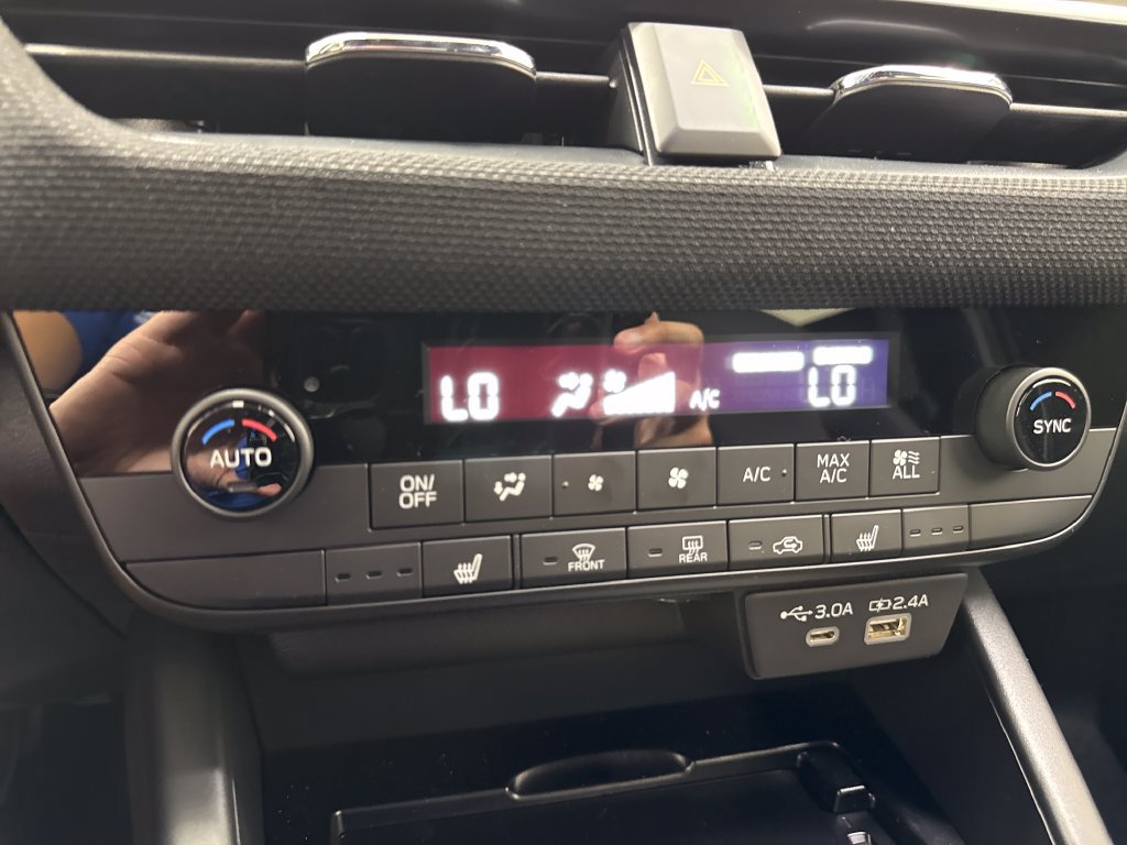 New 2026 Subaru Outback Limited AWD/4WD image 22