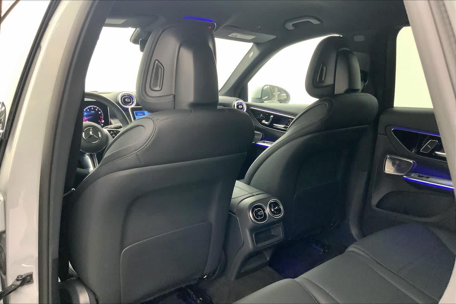 Used 2026 Mercedes-Benz GLC 300 image 16