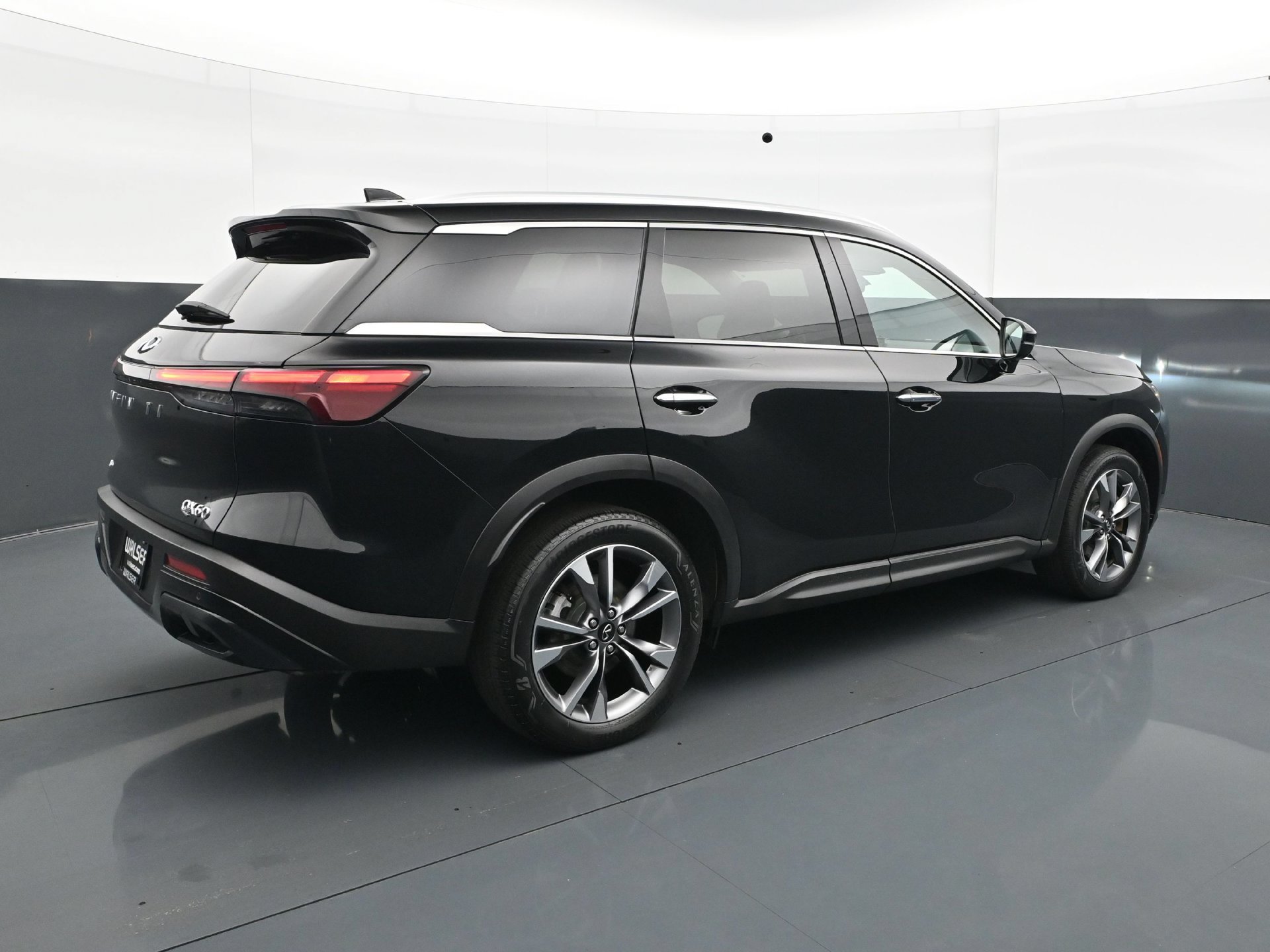 Used 2024 INFINITI QX60 Luxe AWD/4WD image 7