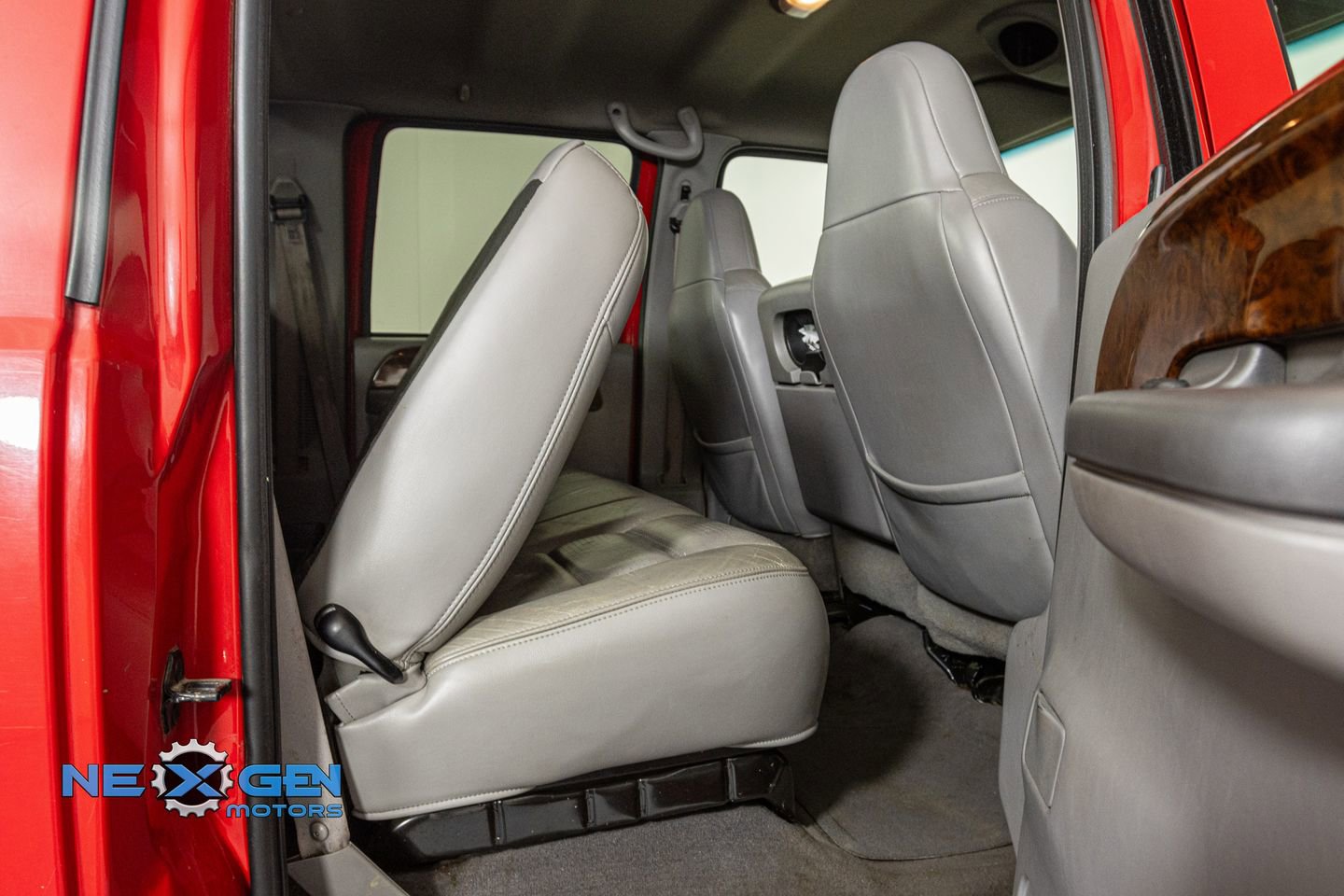 Used 2001 Ford F350 Lariat image 29