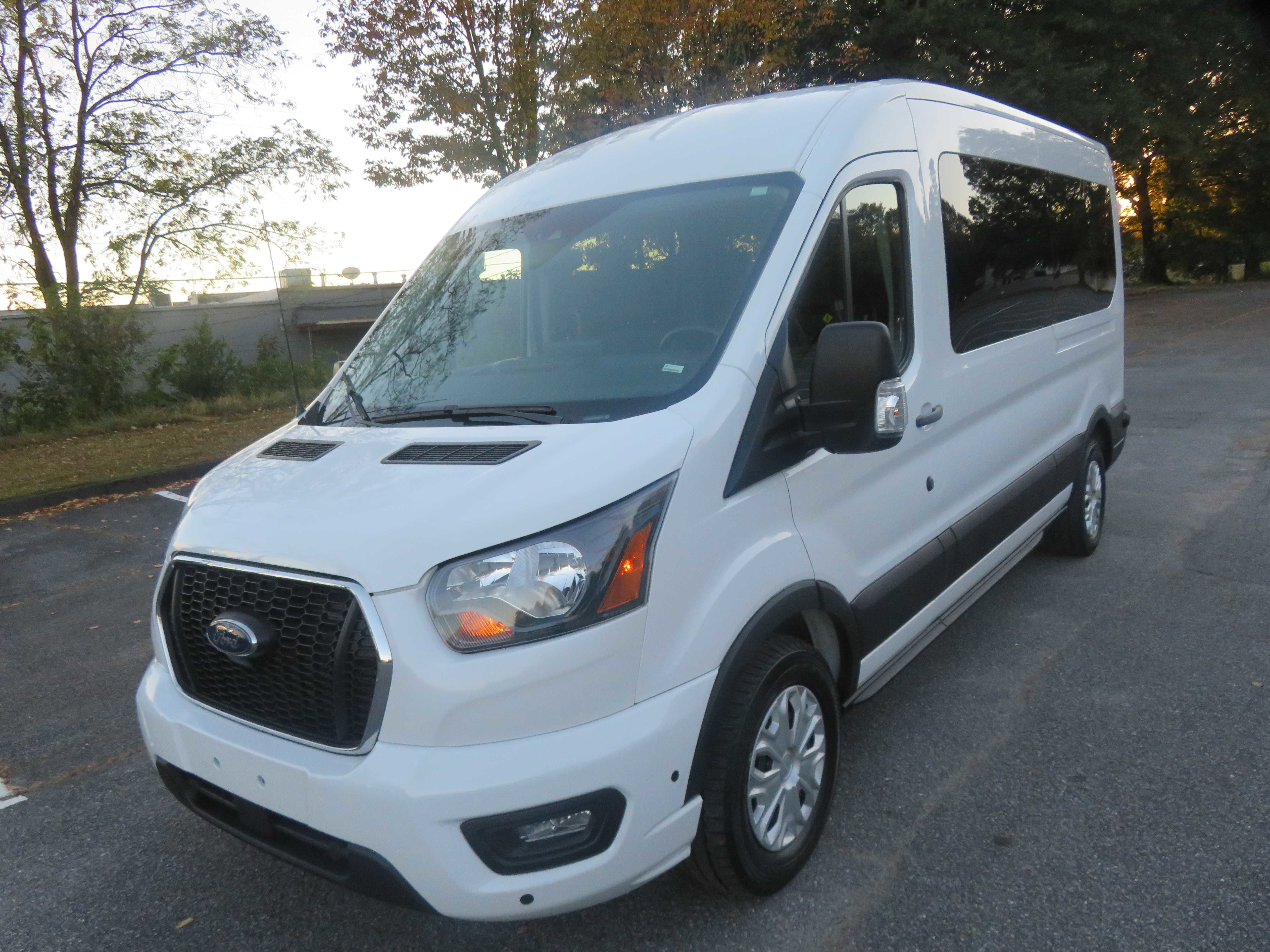 Used 2024 Ford Transit 350 XLT image 78
