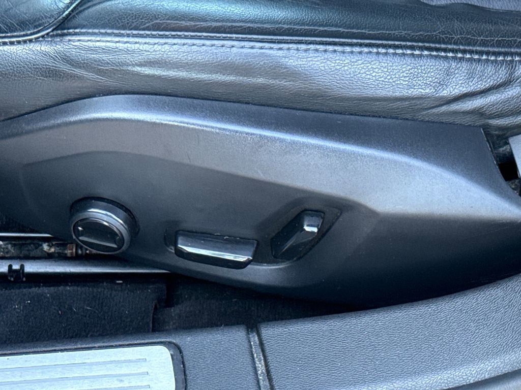 Used 2020 Volvo S60 T6 Momentum image 23