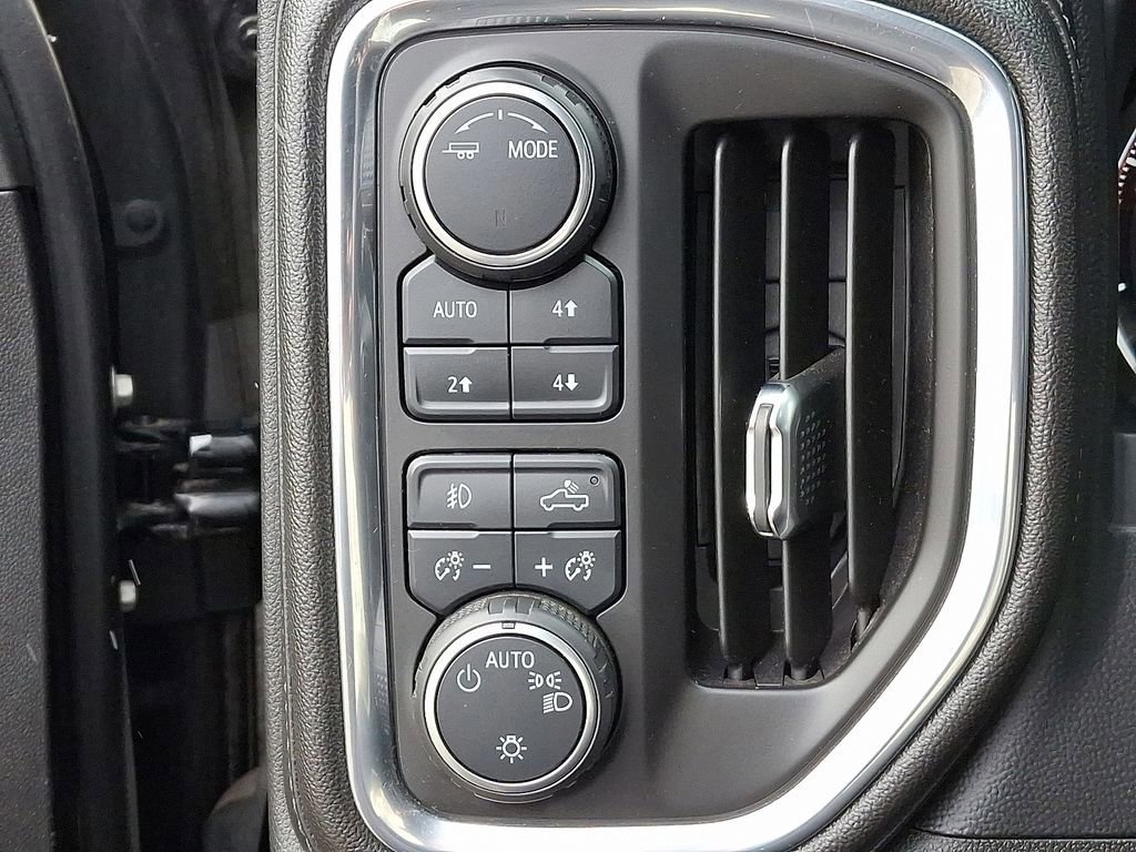 Used 2020 Chevrolet Silverado 1500 LT Trail Boss image 31