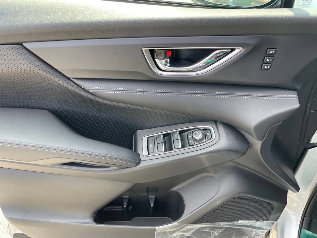 New 2026 Subaru Ascent Limited AWD/4WD image 8