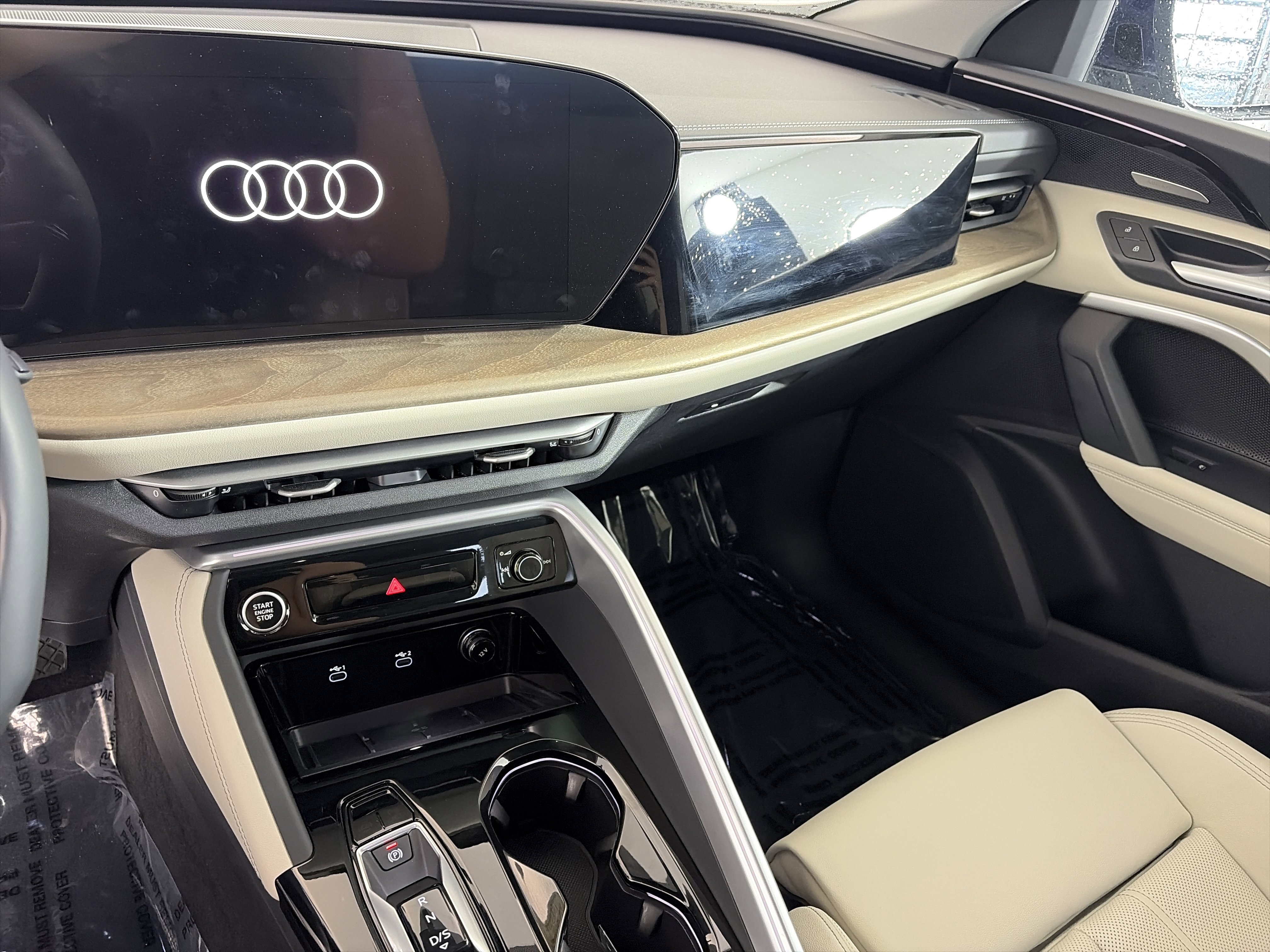 Used 2025 Audi Q5 Premium Plus w/ Premium Plus image 4