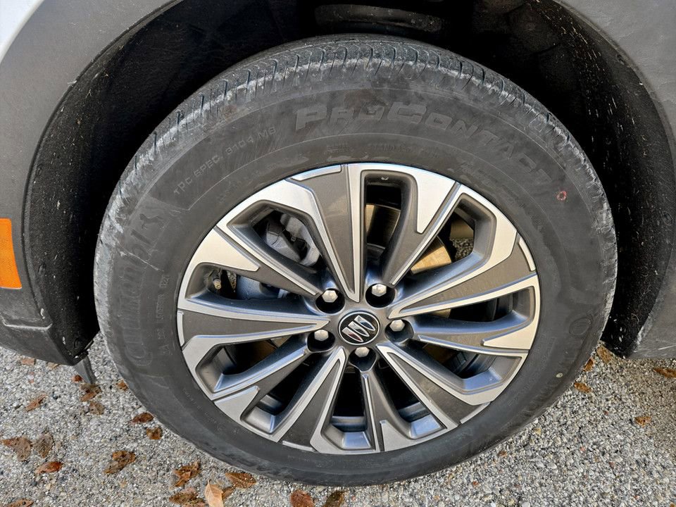 Used 2024 Buick Envision Preferred image 36