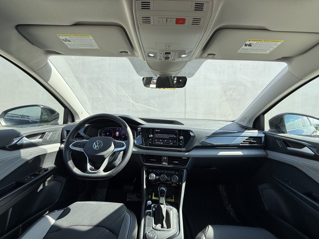 Certified 2024 Volkswagen Taos SEL image 6