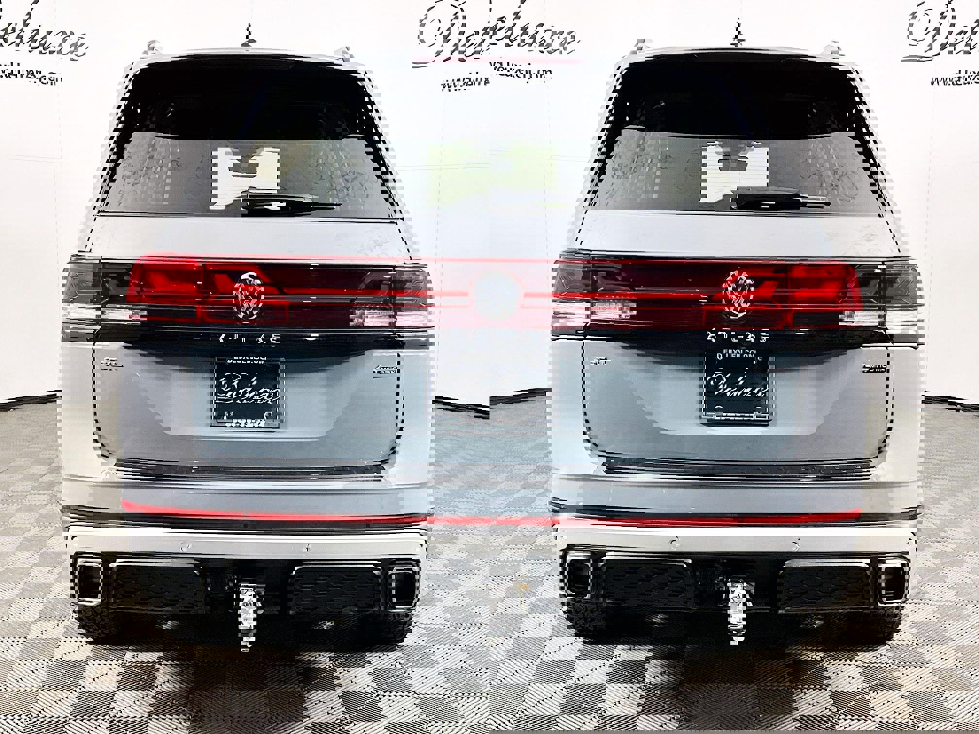 Used 2024 Volkswagen Atlas Peak Edition SEL image 5