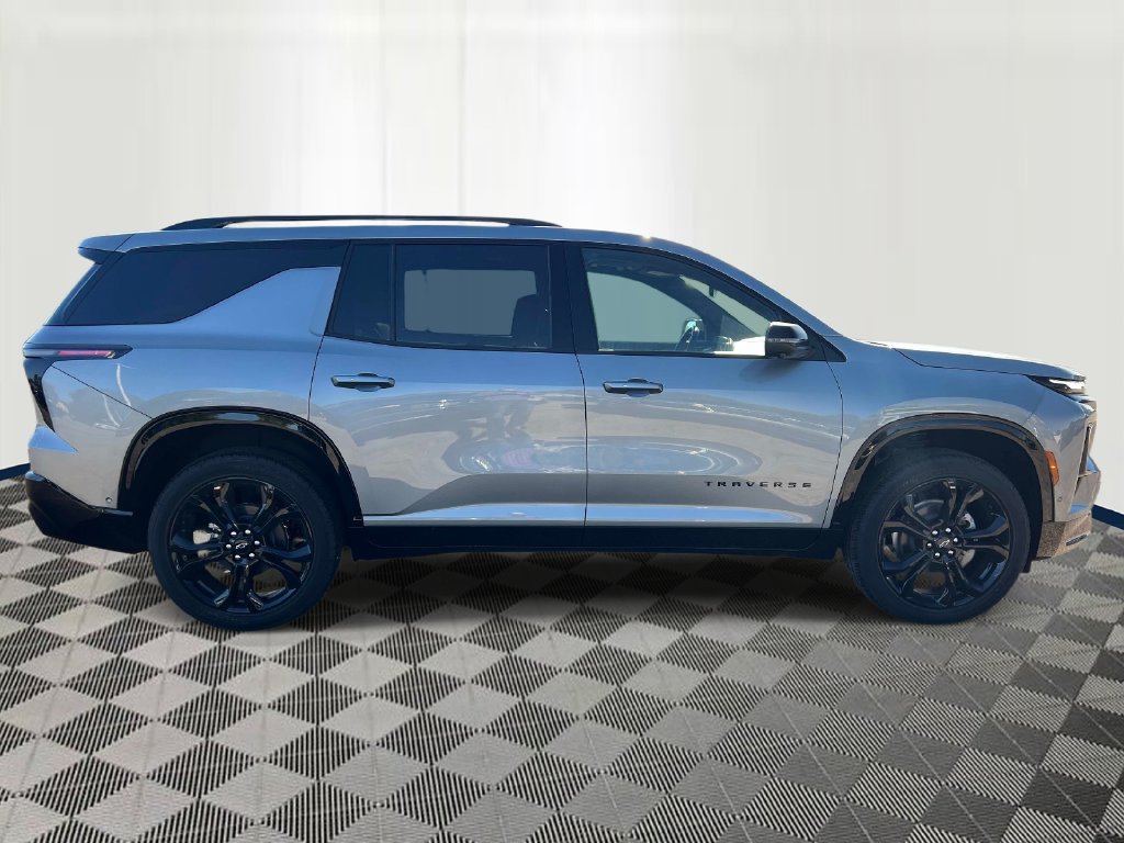 New 2027 Chevrolet Traverse RS w/ LPO, Floor Liner Package AWD/4WD image 5