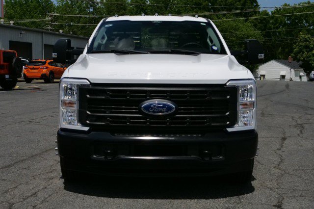 Used 2024 Ford F350 XL RWD image 5