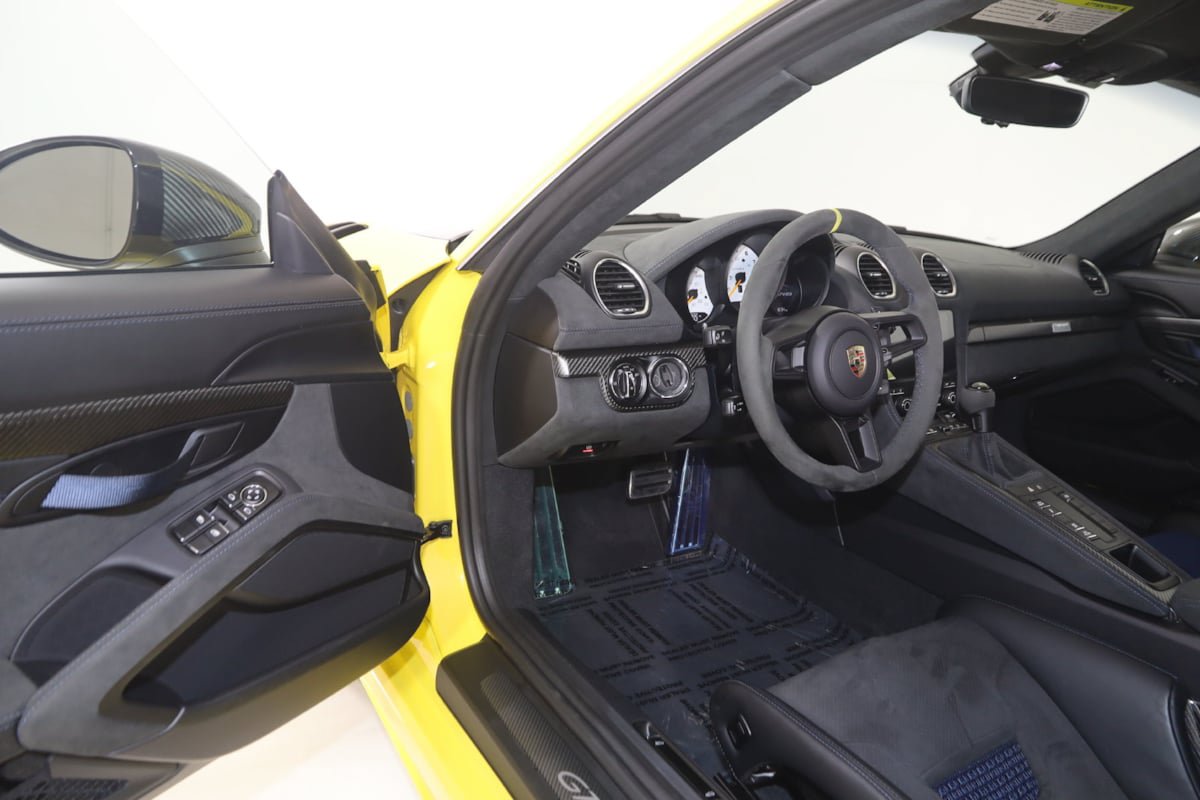 Used 2025 Porsche 718 Cayman GT4 RS w/ Weissach Package RWD image 80