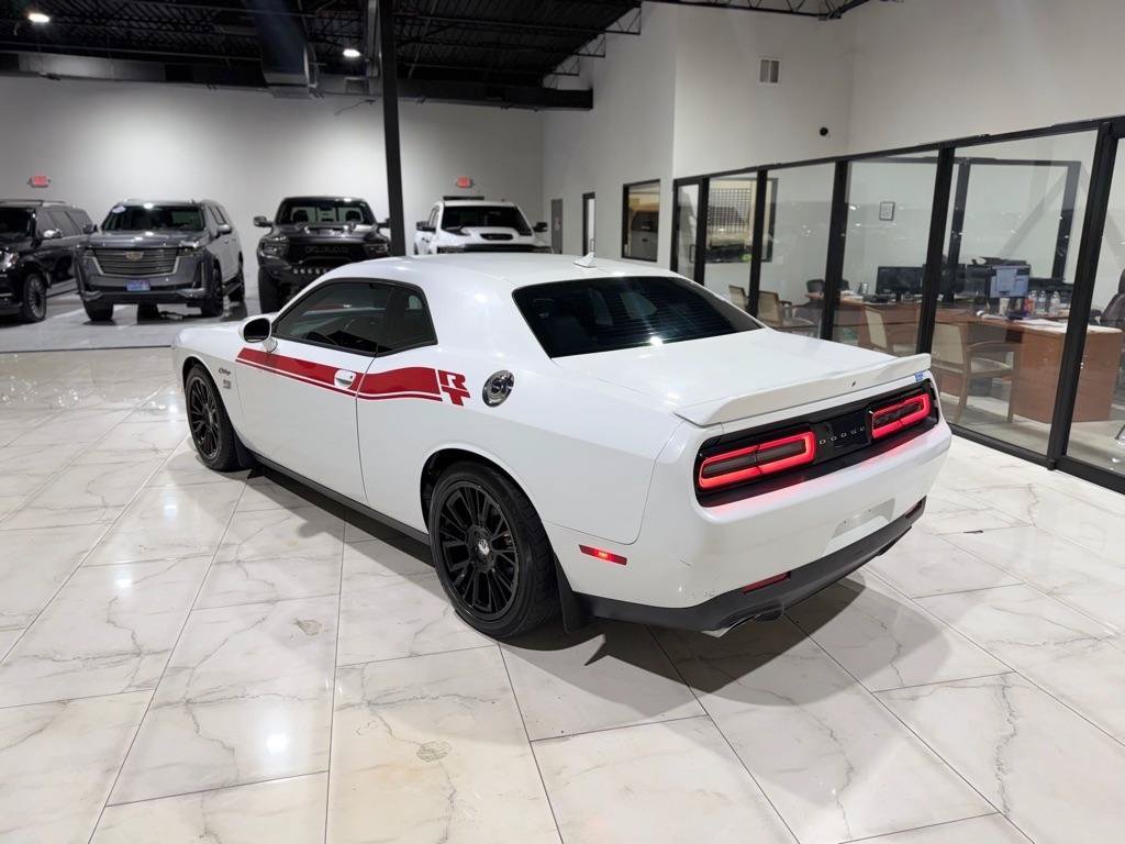 Used 2016 Dodge Challenger R/T Plus RWD image 10