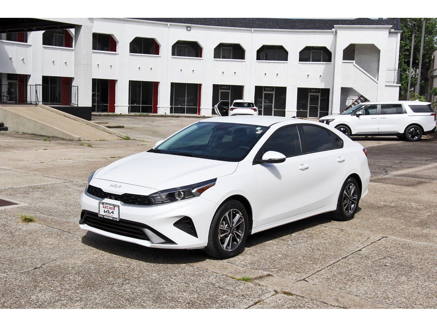 Certified 2023 Kia Forte LXS w/ LXS Technology Package FWD image 3