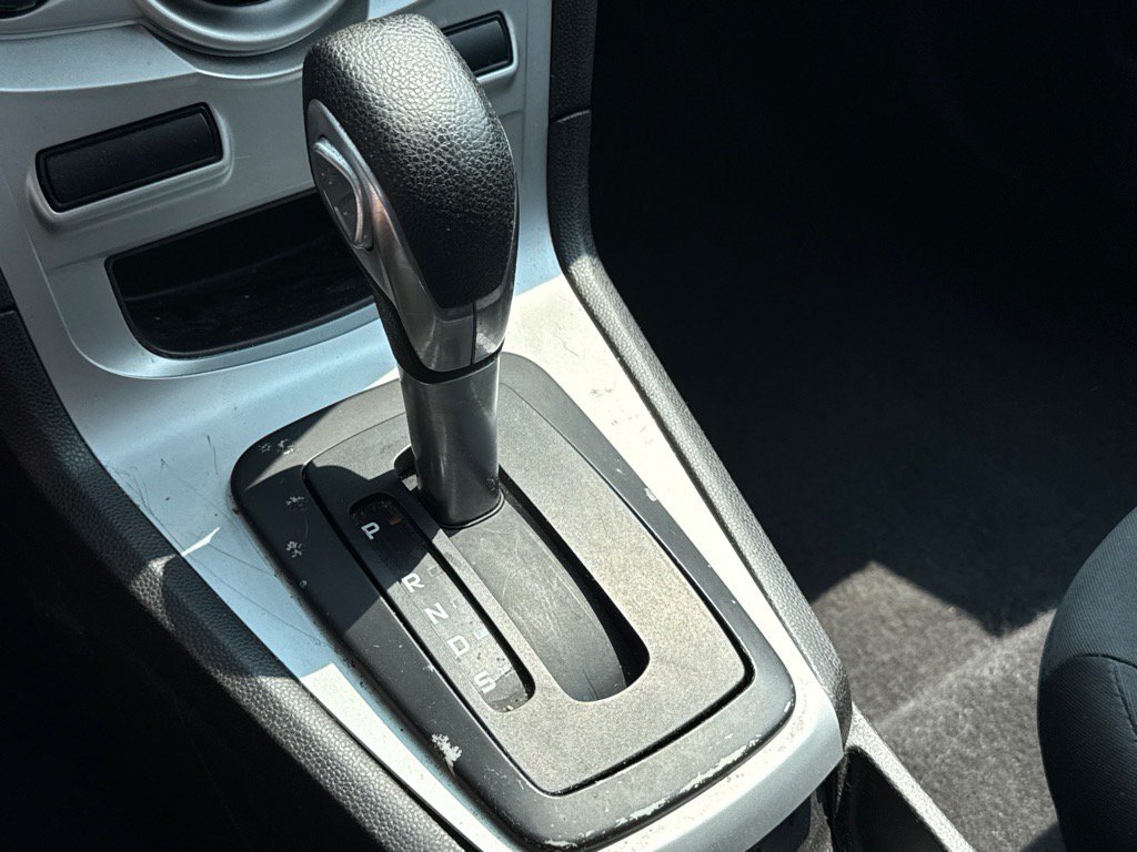Used 2016 Ford Fiesta SE FWD image 18