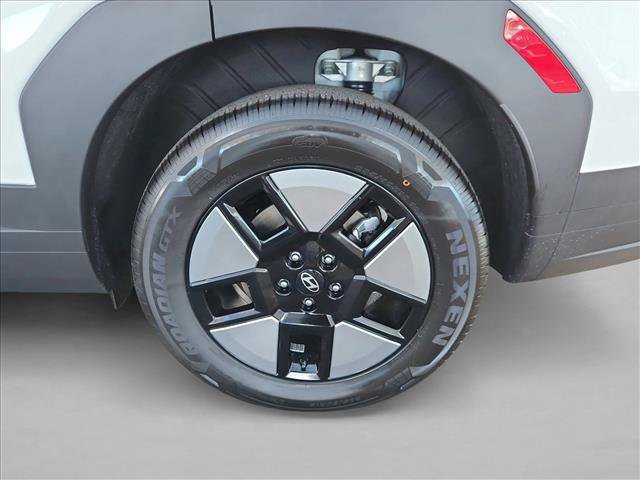 New 2027 Hyundai Santa Fe SEL FWD image 10