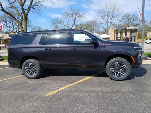 New 2026 Chevrolet Suburban Z71 image 3