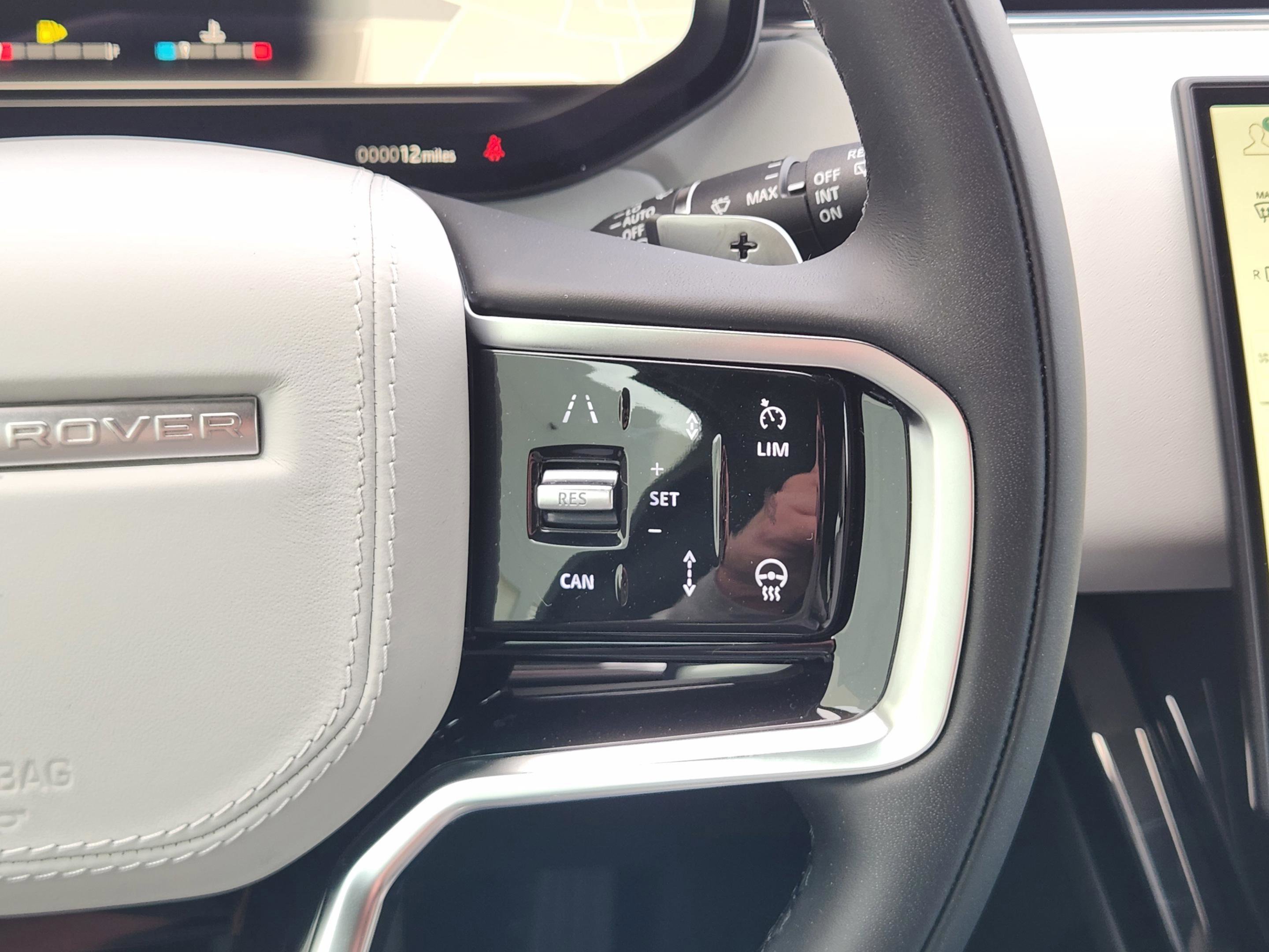 New 2026 Land Rover Range Rover Sport SE AWD/4WD image 22