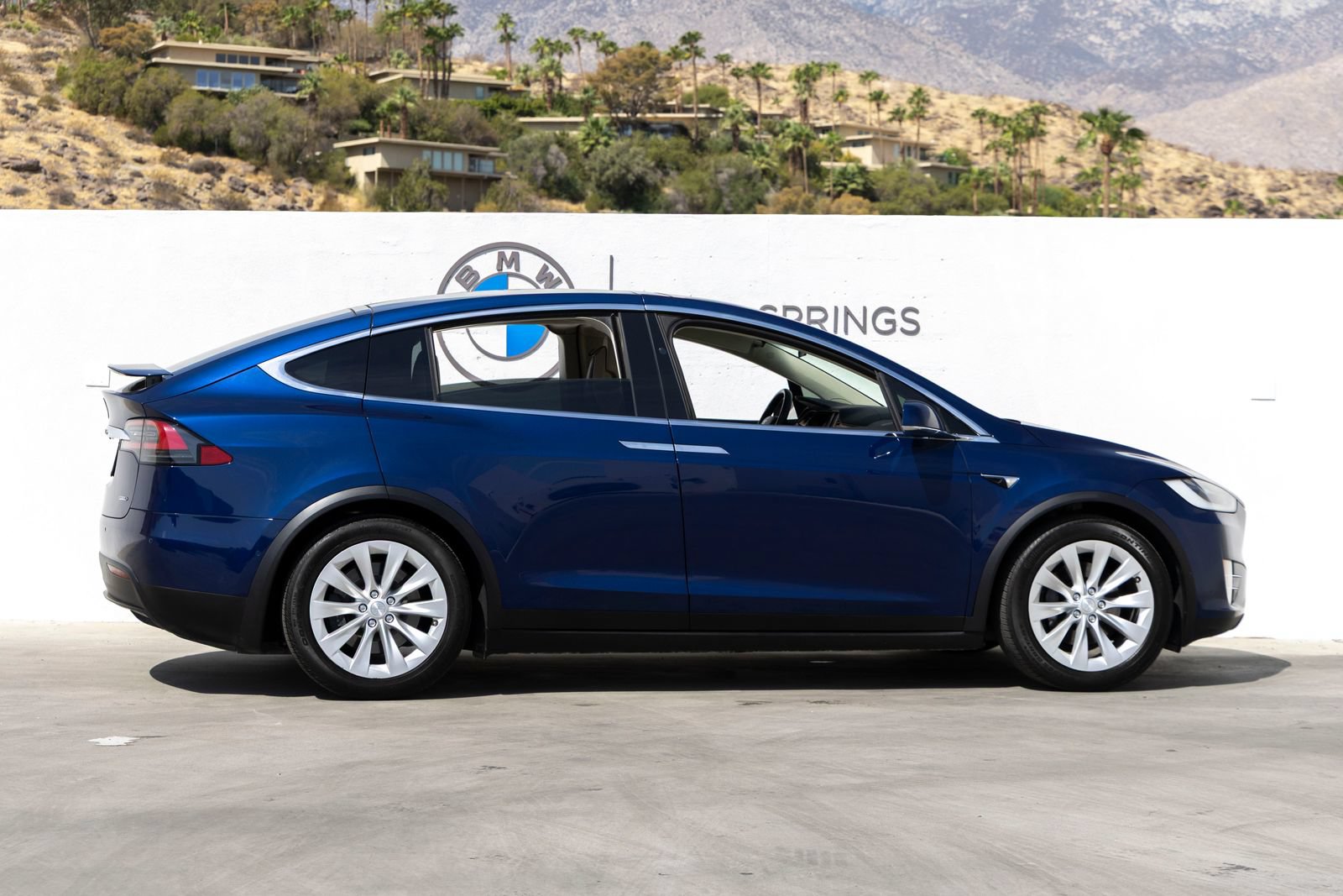 Used 2018 Tesla Model X 100D AWD/4WD image 5