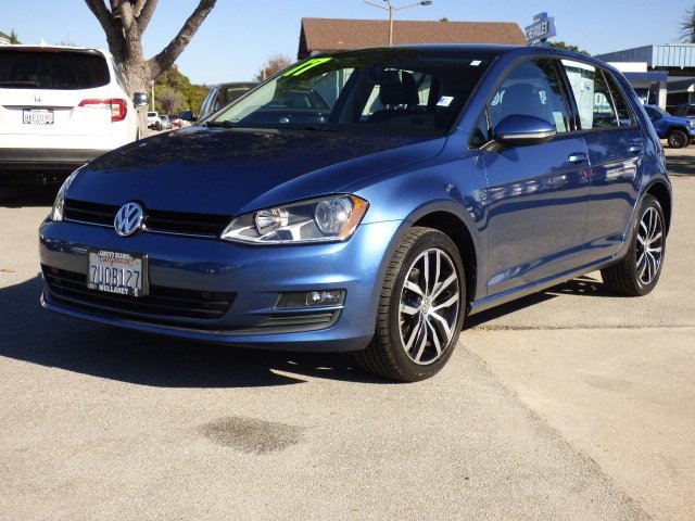 Used 2017 Volkswagen Golf SE image 27