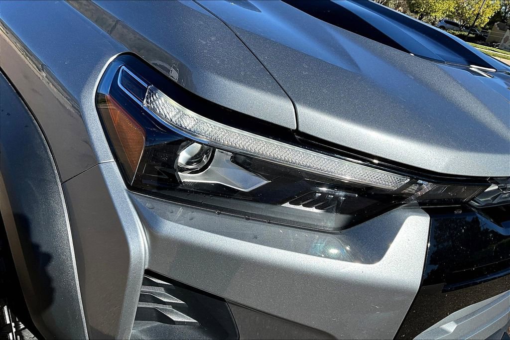 Used 2023 Chevrolet Colorado ZR2 w/ ZR2 Convenience Package III image 32