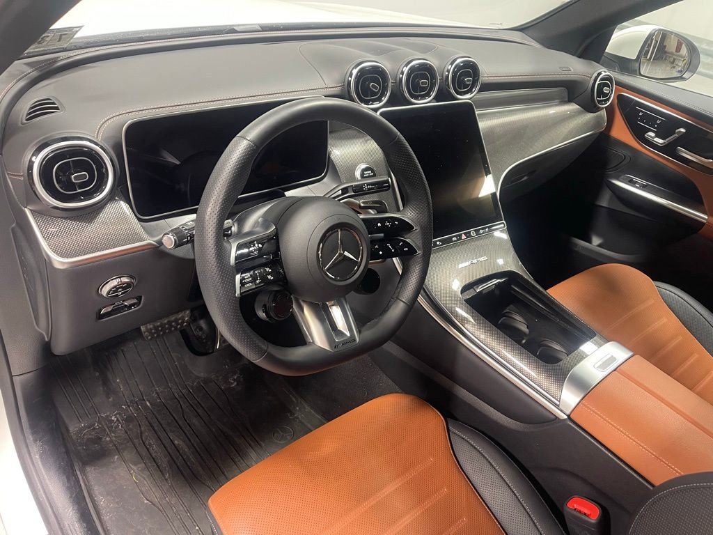 Used 2025 Mercedes-Benz GLC 43 AMG 4MATIC image 21