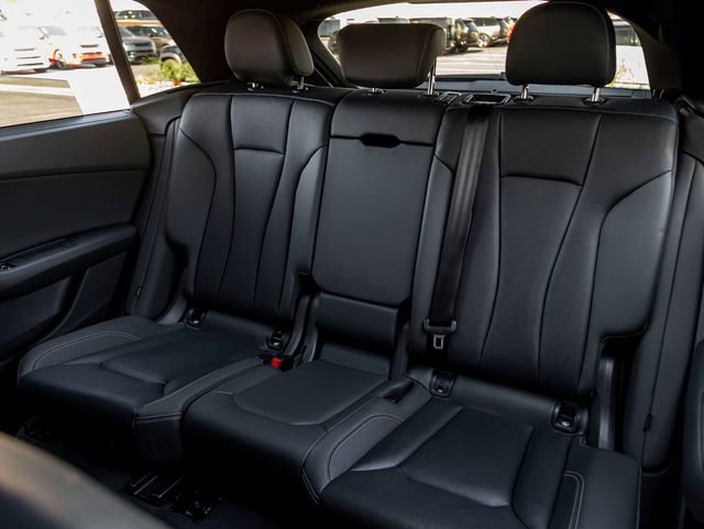 Used 2021 Audi Q8 Prestige w/ Prestige Package image 27