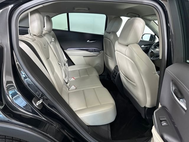 Used 2022 Cadillac XT4 Luxury image 28