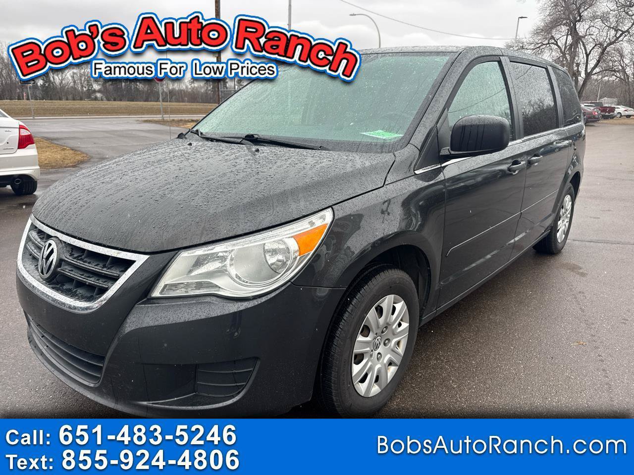Used 2012 Volkswagen Routan S FWD image 1