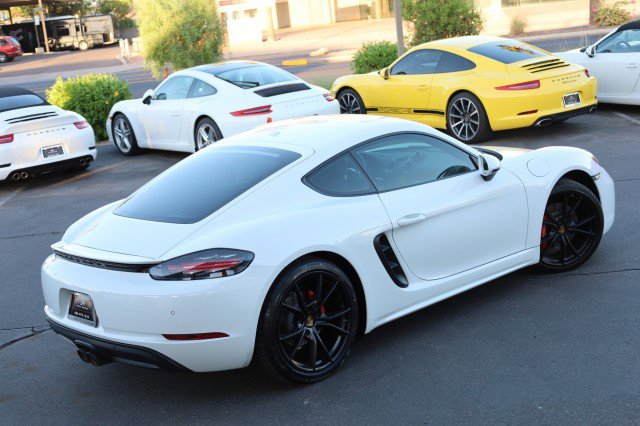 Used 2019 Porsche 718 Cayman RWD image 18