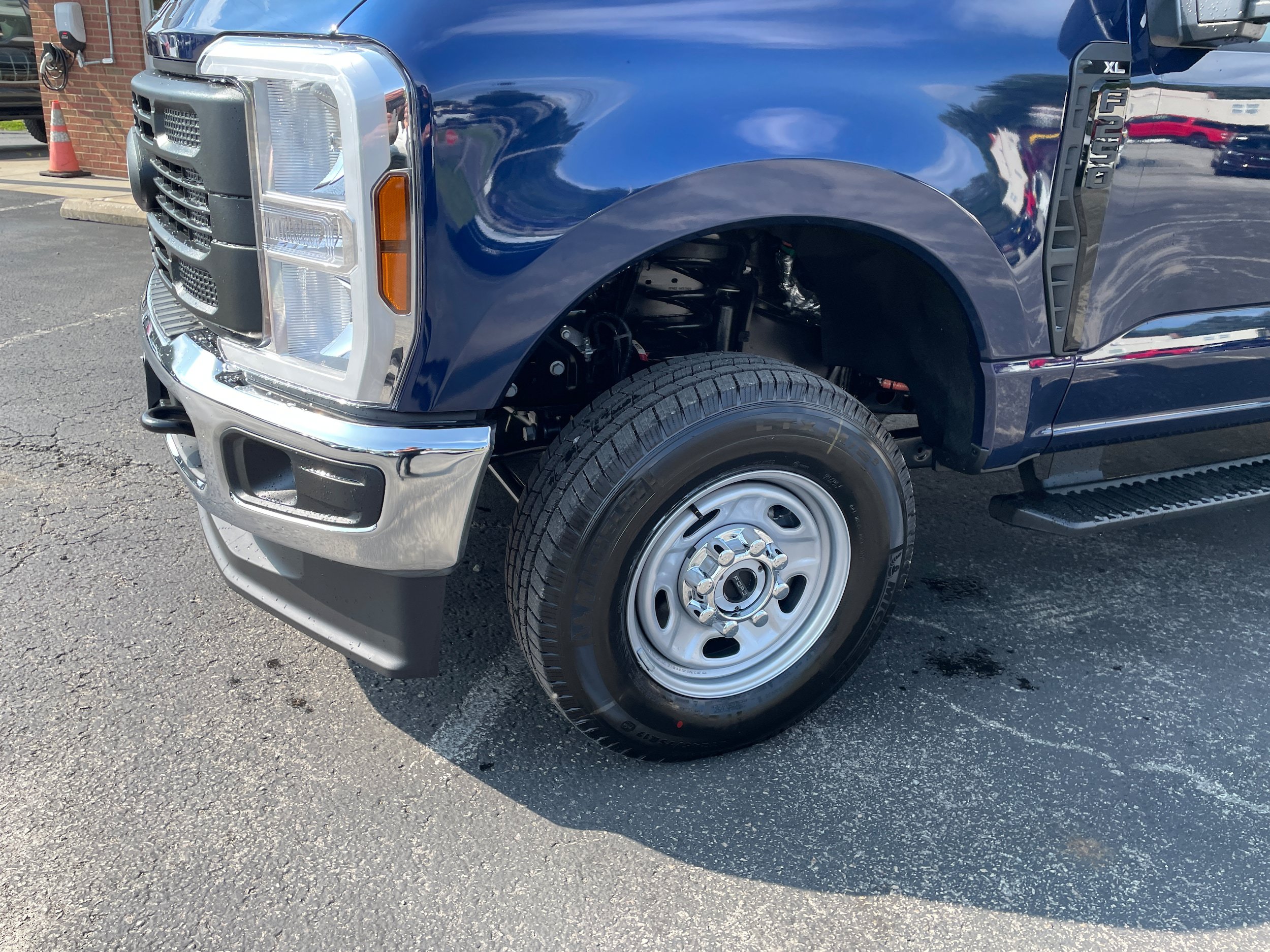 New 2027 Ford F250 XL w/ XL Chrome Package AWD/4WD image 15