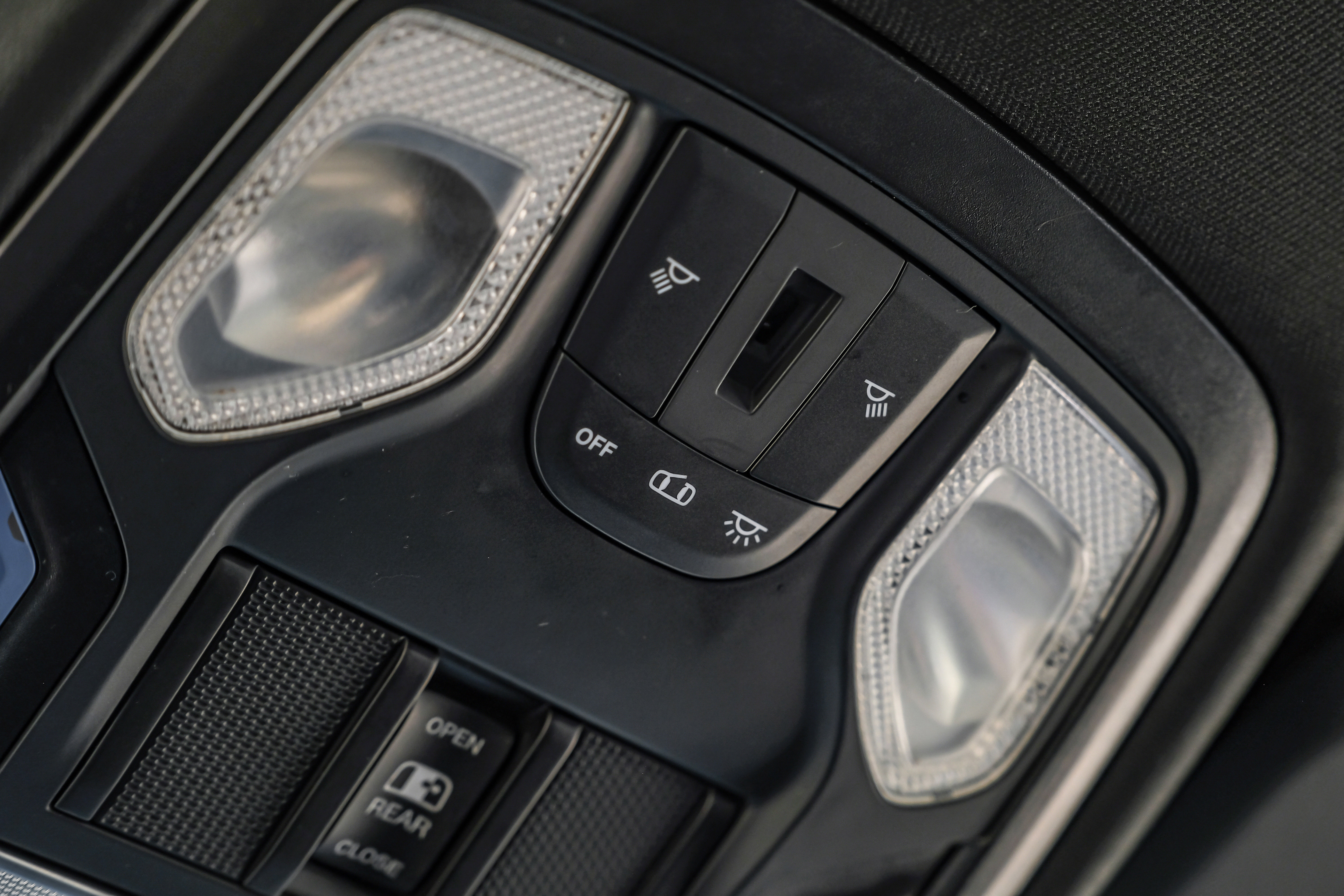 Used 2024 RAM 3500 Tradesman w/ Chrome Appearance Group image 34