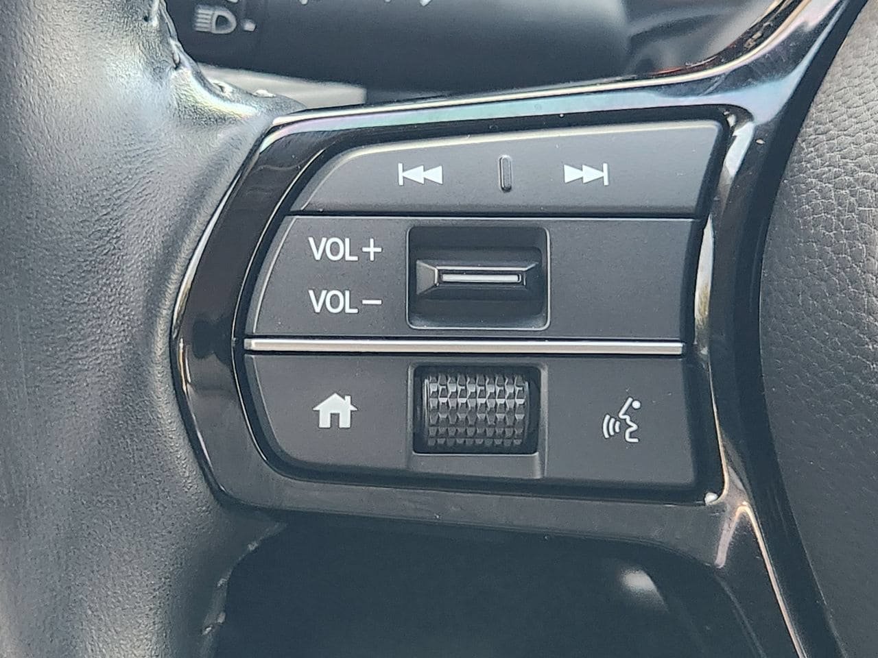Certified 2024 Honda HR-V EX-L image 27